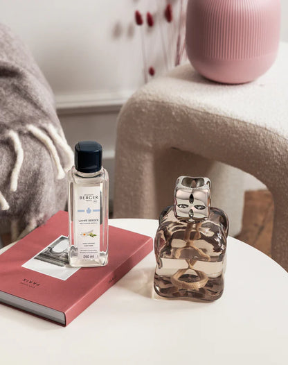 LÁMPARA CATALÍTICA COSY MARRÓN - Aroma floral y limpio