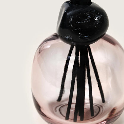 BOUQUET PERFUMADO MINÉRAL NEGRO/ROSA -Aroma floral con el toque a vainilla