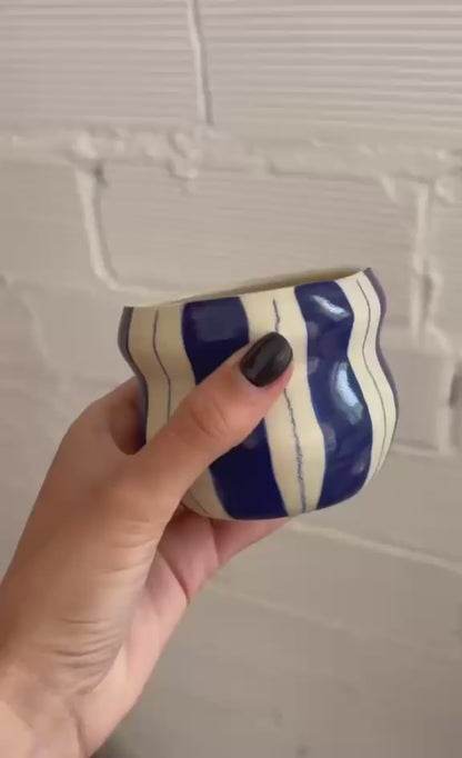 Vela+ taza rallas azules Mae Home