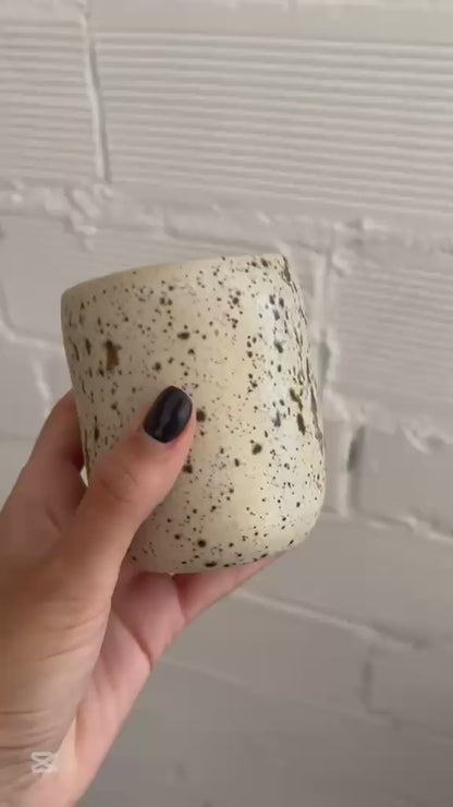 Taza para andar Rayas motas